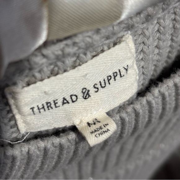 Thread & Supply Gray Seraphina Metallic Stripe Knit Sweater Size Medium - Picture 13 of 14